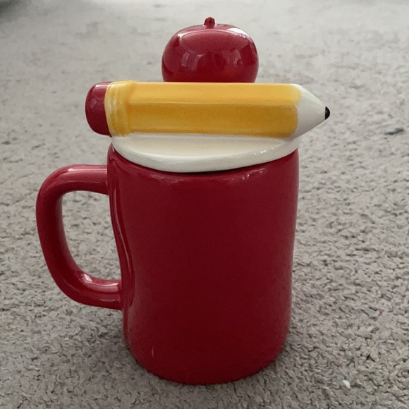 Rae Dunn “I Heart Teaching” mug with lid - Picture 2 of 5